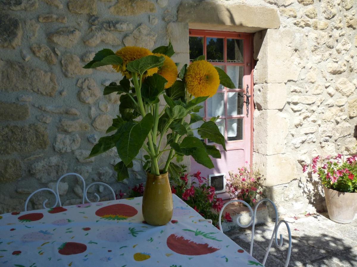Le Paradis Vaugines Luaran gambar
