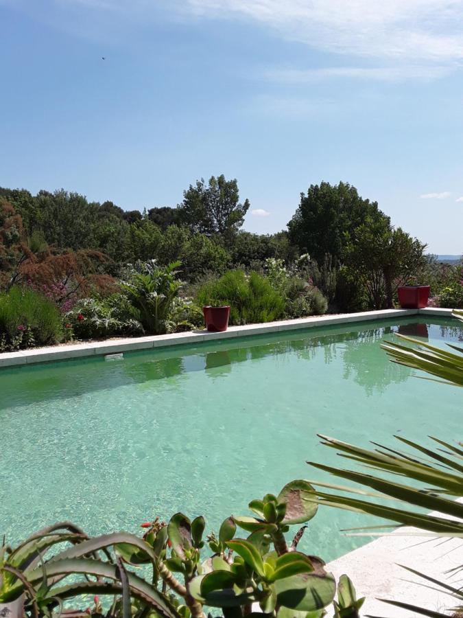 Le Paradis Vaugines Luaran gambar